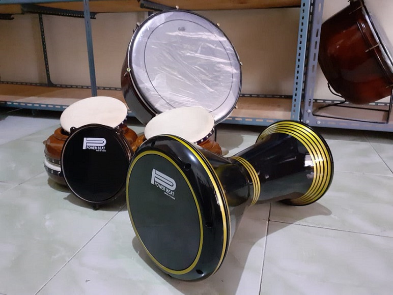 "sentra hadroh jepara, hadroh troso jepara, pengrajin hadroh ukir jepara, harga satu set hadroh jepara, pengrajin rebana bangil, kawasan industri rebana"